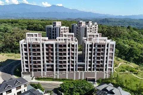 雲天青境建案主視覺