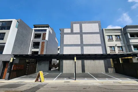 嘉梁凰尊6建案主視覺
